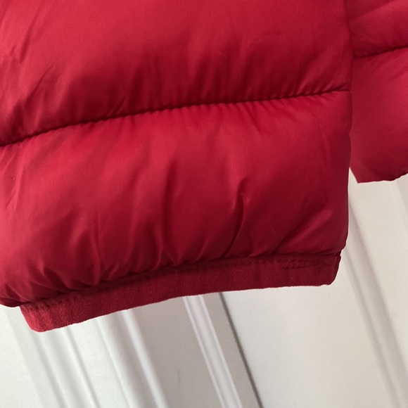 St. Johns Bay packable puffer coat. Medium - Picture 6 of 7